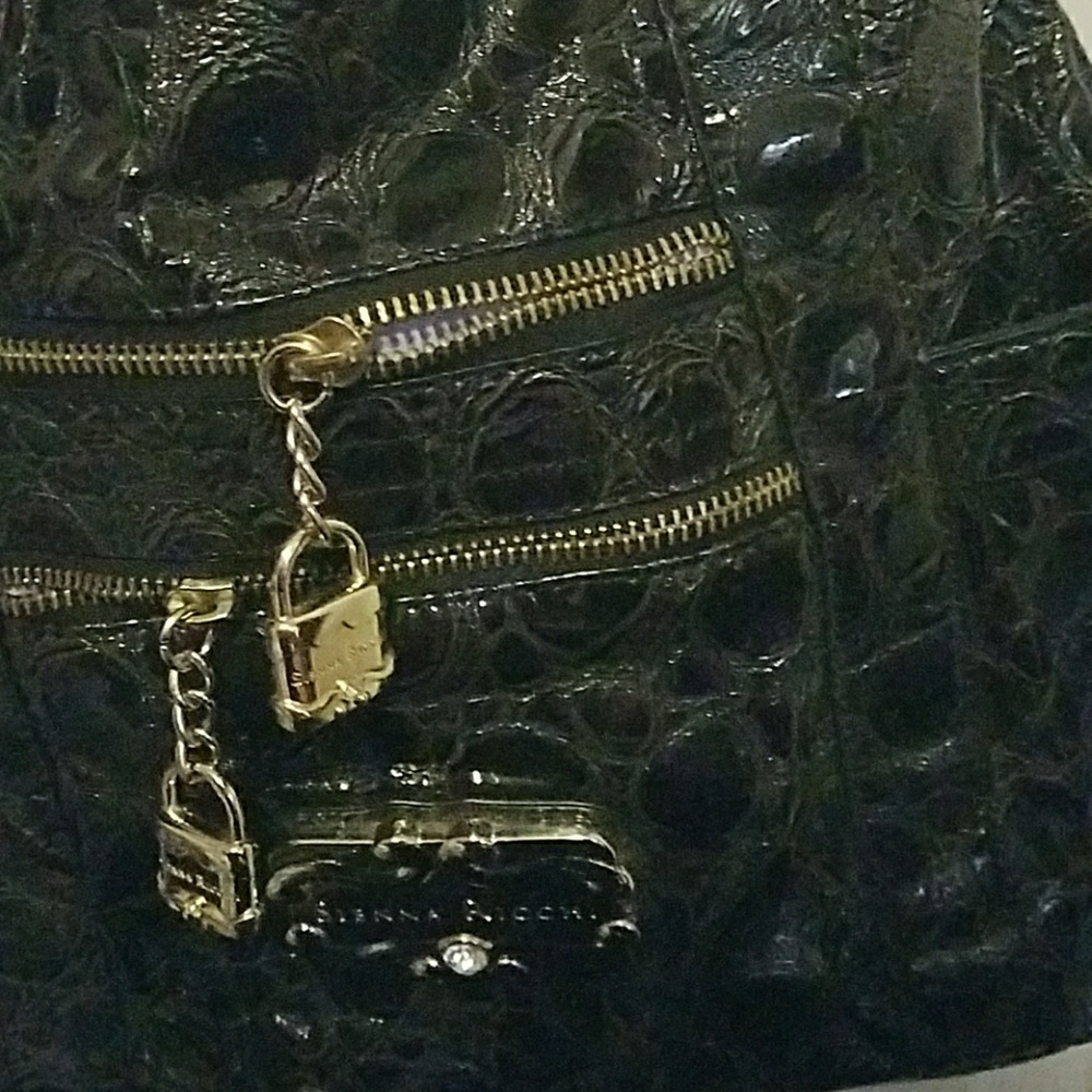 Handbag - Picture 3 of 3